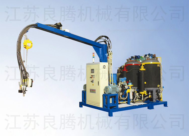 大流量硬質(zhì)箱式高壓發(fā)泡機(jī)